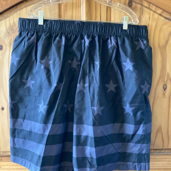 Men’s Open Trails black gray stars stripes swim trunks shorts size 2XL - NWT - Picture 2 of 5